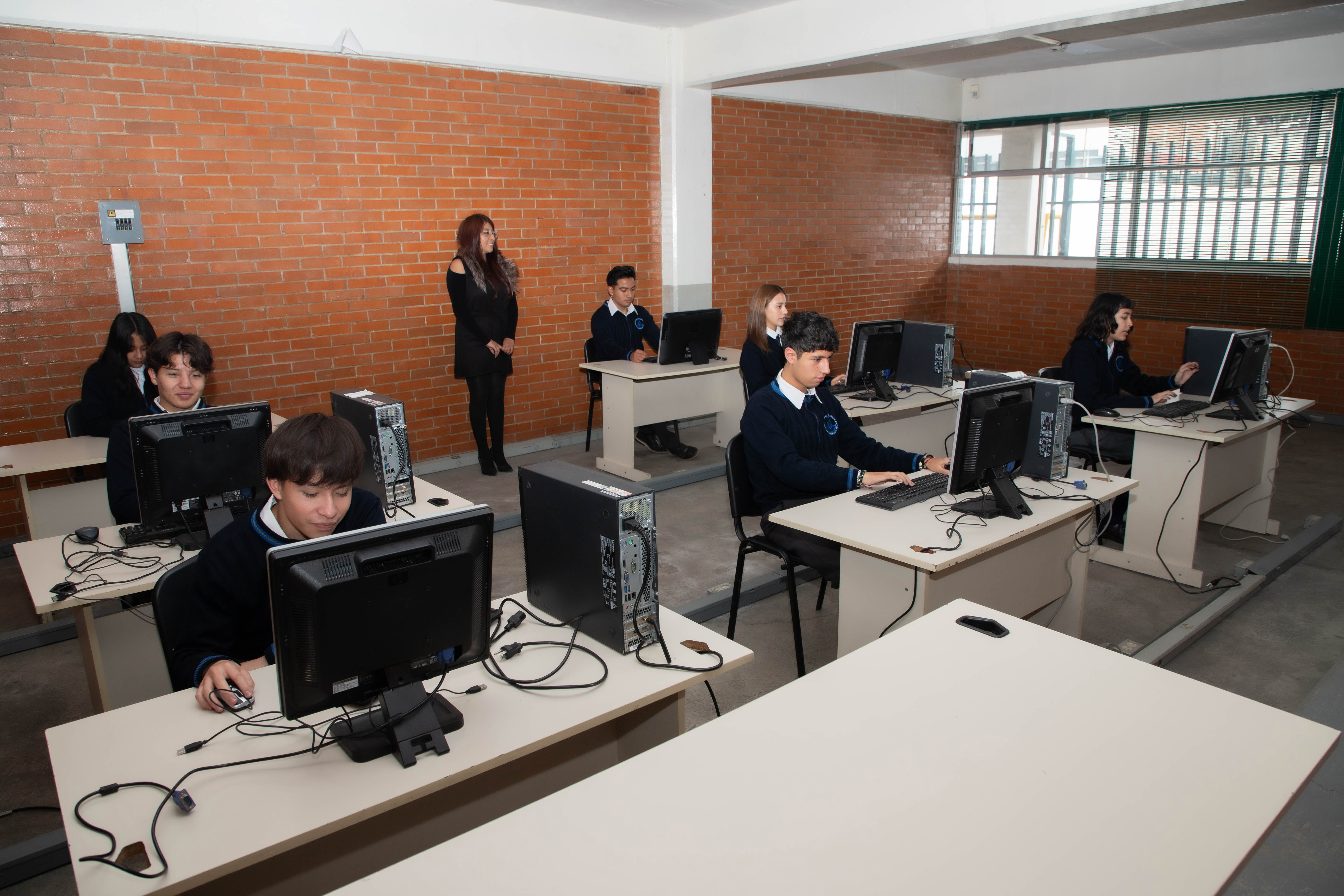 Alumnos en cómputo